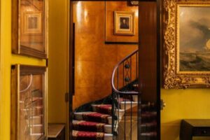 Hallway Styling Ideas to Transform Your UK Entrance