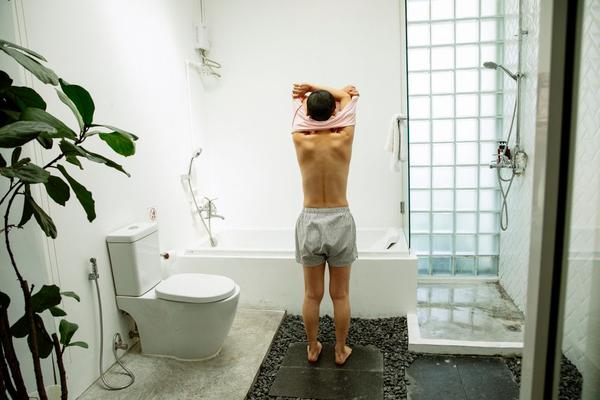 back to wall toilet guide