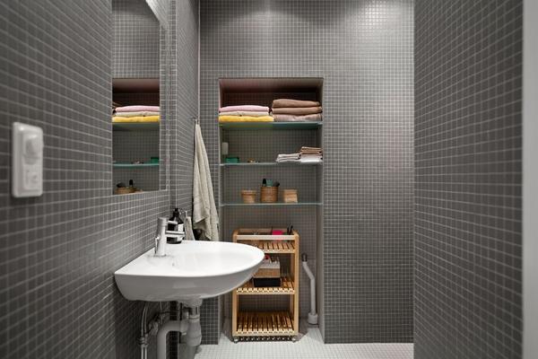 bathroom storage ideas small spaces
